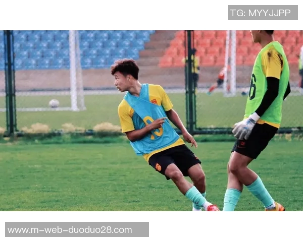 鲁能足校与恒大足校对抗赛精彩回顾与青训发展前景分析